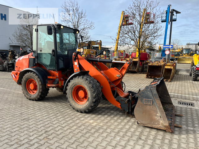 Cargadora de ruedas Cat 908H: foto 8