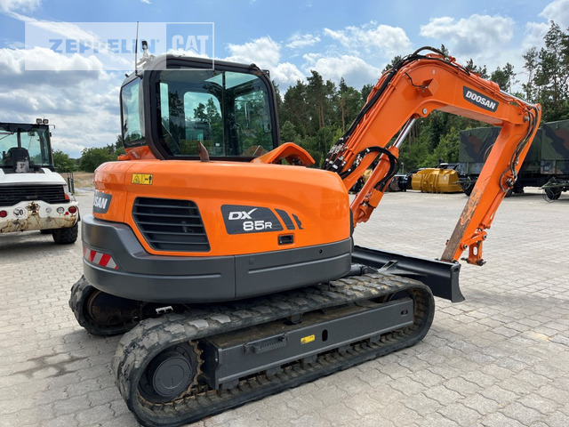 Doosan DX85R-3 - Miniexcavadora: foto 5 Doosan DX85R-3 - Miniexcavadora: foto 5