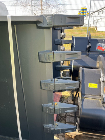 Komponenten TL1450 OQ70/55 - Cazo para excavadora para Maquinaria de construcción: foto 2 Komponenten TL1450 OQ70/55 - Cazo para excavadora para Maquinaria de construcción: foto 2