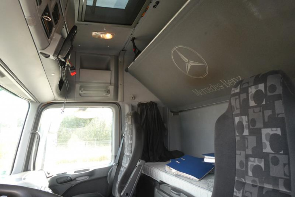 MERCEDES-BENZ Actros 4160 SLT 8x4 4 SZM TITAN -155to.-!! - Cabeza tractora: foto 3 MERCEDES-BENZ Actros 4160 SLT 8x4 4 SZM TITAN -155to.-!! - Cabeza tractora: foto 3
