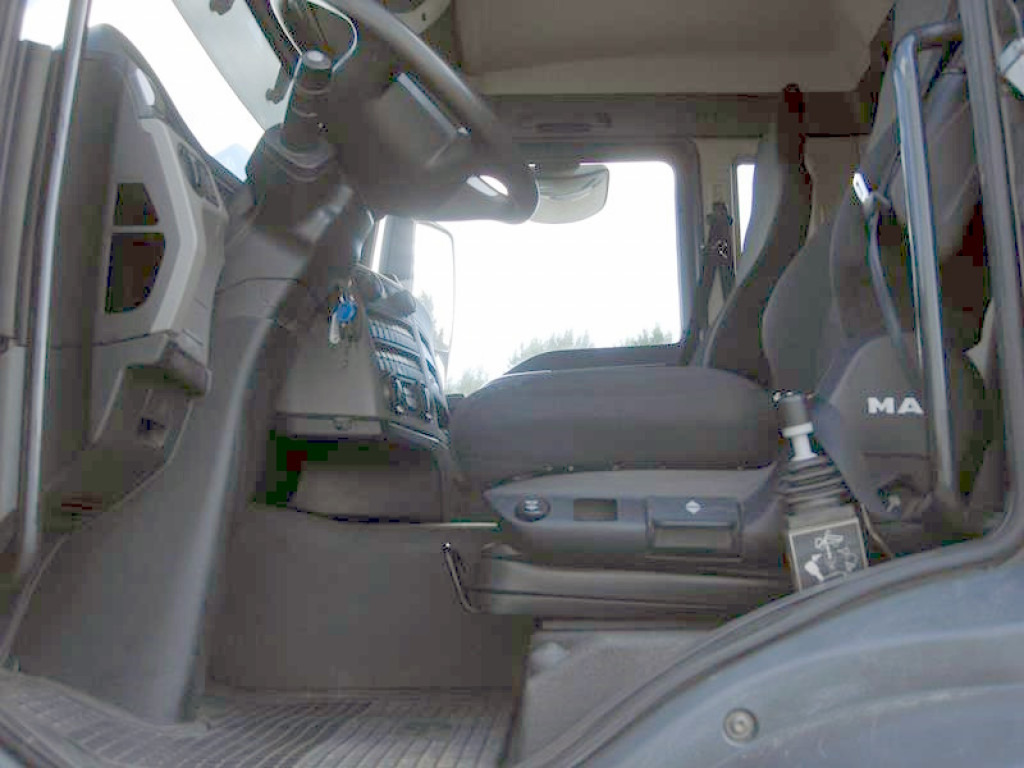 Camión volquete MAN MAN TG-S 4 Achs Muldenkipper 35.460 8x6 Meiller 18m³: foto 15 Camión volquete MAN MAN TG-S 4 Achs Muldenkipper 35.460 8x6 Meiller 18m³: foto 15