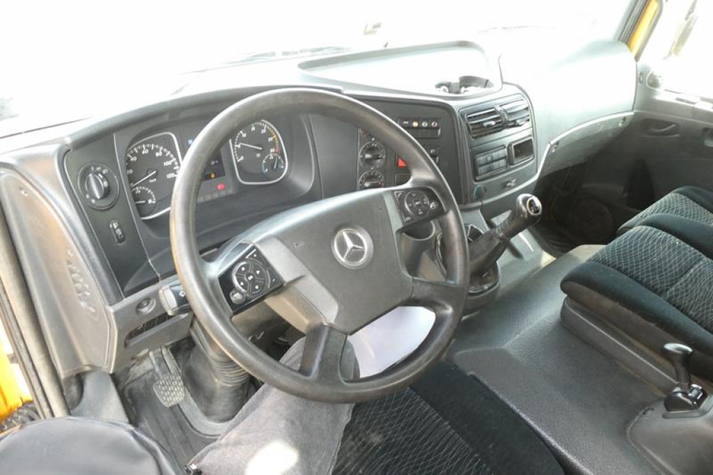 MERCEDES-BENZ Atego 1224 K 2-Achs Kipper Kran 2x Hdr Ausschub Greiferst. - Camión volquete, Camión grúa: foto 4 MERCEDES-BENZ Atego 1224 K 2-Achs Kipper Kran 2x Hdr Ausschub Greiferst. - Camión volquete, Camión grúa: foto 4