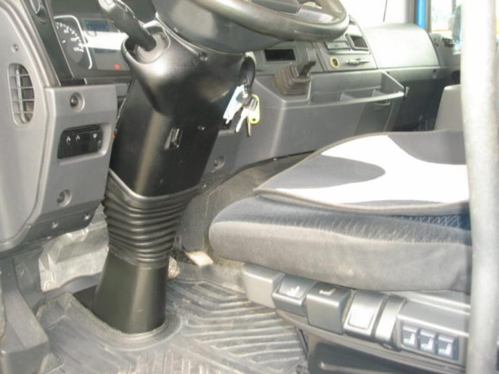 MERCEDES-BENZ Atego 1524 K Absetzkipper TOP +Funkfernbed. - Camión portacontenedor de cadenas: foto 3 MERCEDES-BENZ Atego 1524 K Absetzkipper TOP +Funkfernbed. - Camión portacontenedor de cadenas: foto 3