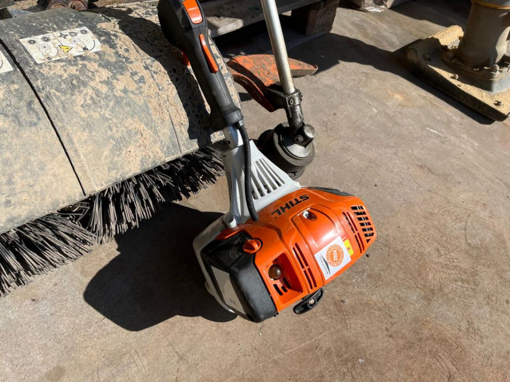 Stihl Stihl Kombimotor Kleinteile KM 131/R - Maquinaria de jardinería: foto 3 Stihl Stihl Kombimotor Kleinteile KM 131/R - Maquinaria de jardinería: foto 3
