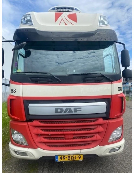 Cabeza tractora DAF CF 370 spacecab skylights: foto 11