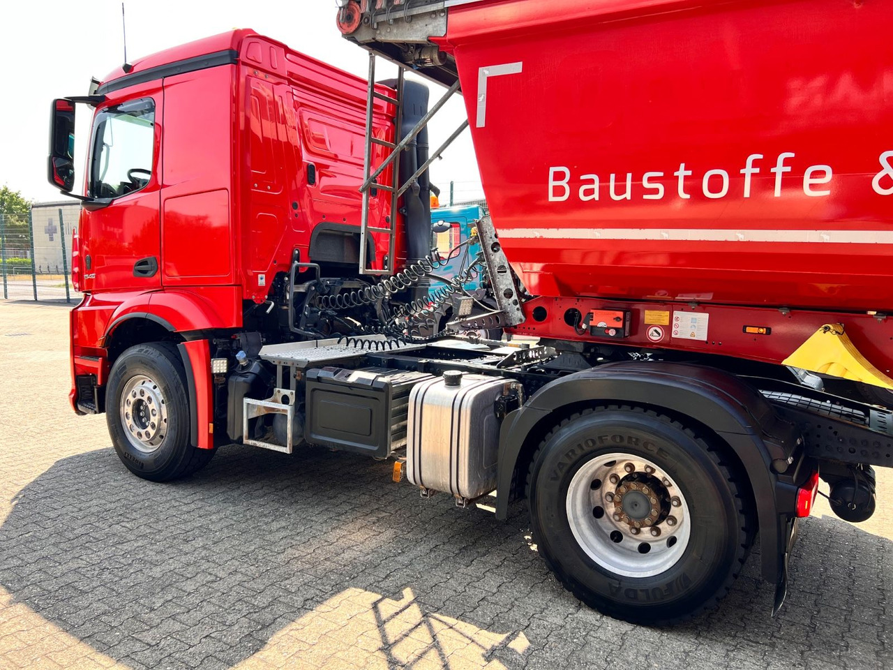 Mercedes-Benz 1846 LS Actros 5 4x2 Kipphydraulik - Cabeza tractora: foto 3 Mercedes-Benz 1846 LS Actros 5 4x2 Kipphydraulik - Cabeza tractora: foto 3