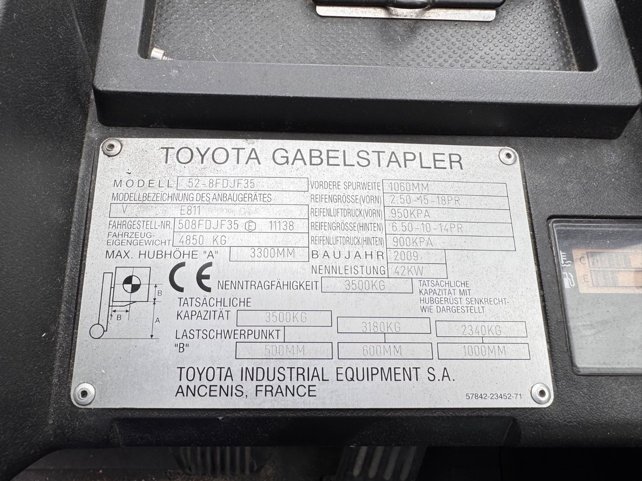 Carretilla elevadora diésel Toyota Tonero 35 Diesel Stapler 3.274h Sideshift: foto 8 Carretilla elevadora diésel Toyota Tonero 35 Diesel Stapler 3.274h Sideshift: foto 8