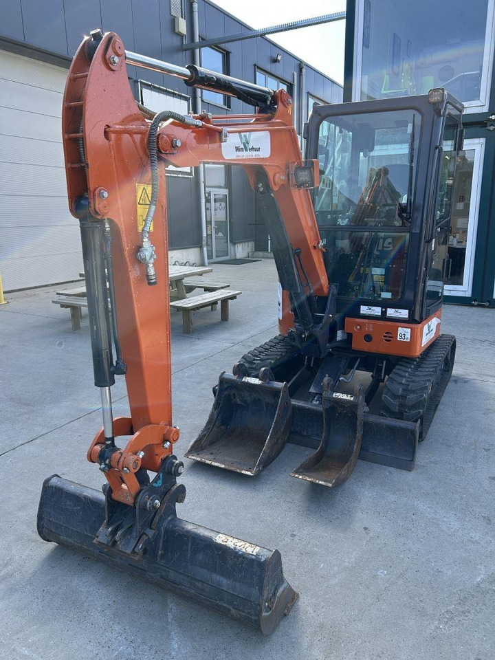 Hitachi ZX26U-6 (9989)  - Miniexcavadora: foto 4 Hitachi ZX26U-6 (9989)  - Miniexcavadora: foto 4