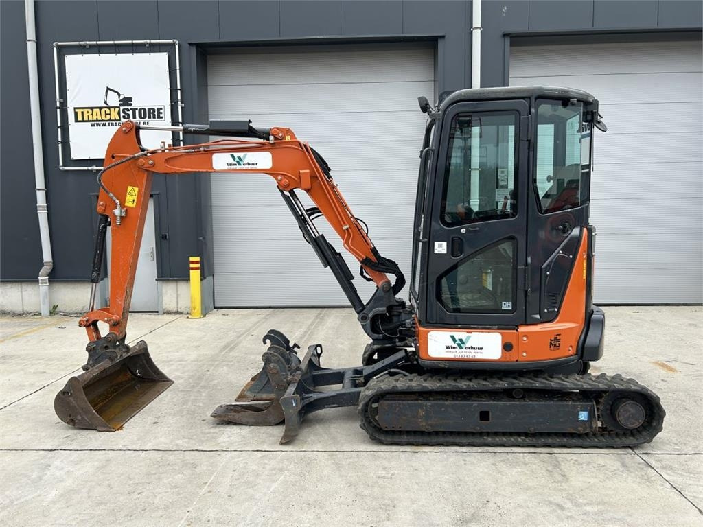 Hitachi ZX33U-6 (7789)  - Miniexcavadora: foto 1 Hitachi ZX33U-6 (7789)  - Miniexcavadora: foto 1