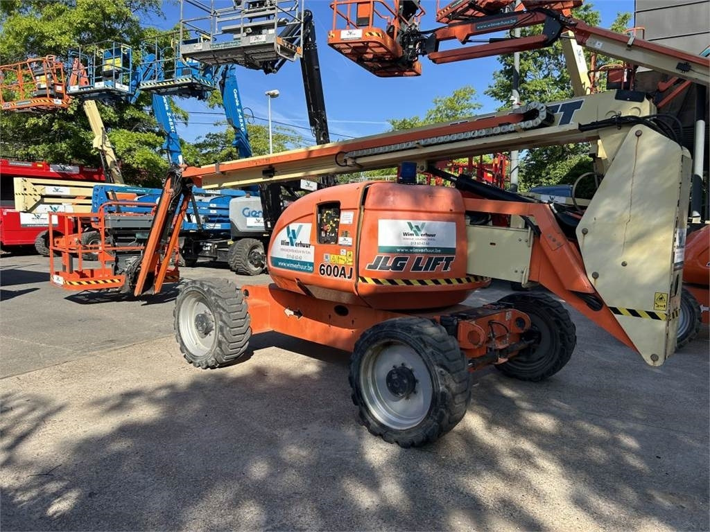 Plataforma articulada JLG 600 AJ (3218): foto 1