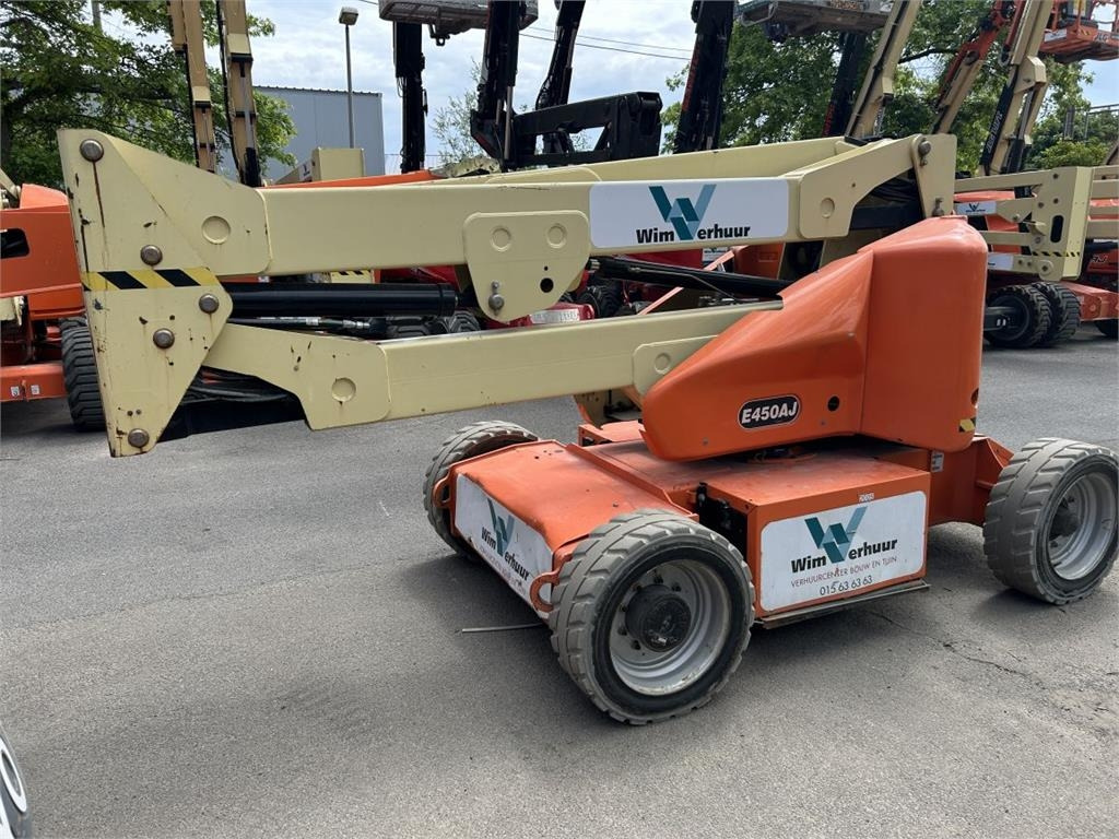 JLG E450AJ (2005) - Plataforma articulada: foto 5 JLG E450AJ (2005) - Plataforma articulada: foto 5
