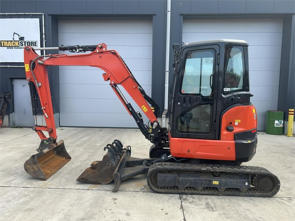 Kubota U36-4 (7398) - Miniexcavadora: foto 1 Kubota U36-4 (7398) - Miniexcavadora: foto 1