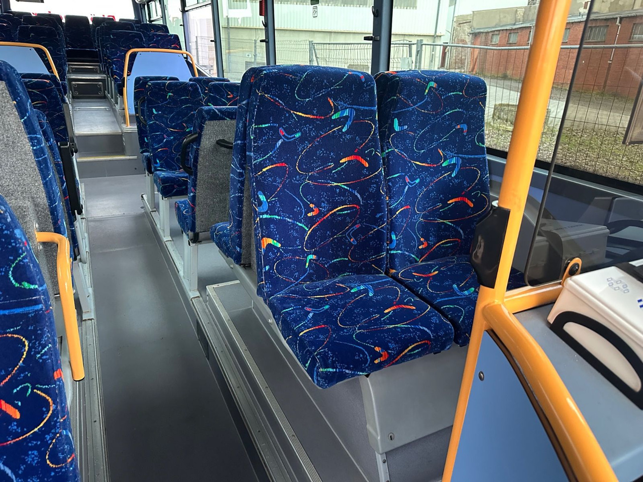 Iveco Irisbus Crossway LE SFR 152 DE*100 km/h*Schalt Iveco Irisbus Crossway LE SFR 152 DE*100 km/h*Schalt - Autobús urbano: foto 5 Iveco Irisbus Crossway LE SFR 152 DE*100 km/h*Schalt Iveco Irisbus Crossway LE SFR 152 DE*100 km/h*Schalt - Autobús urbano: foto 5