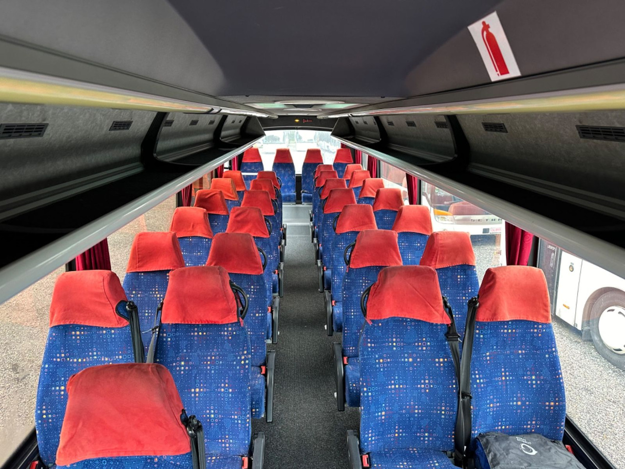 Iveco Kapena Tema 100 (32*Sitze*DE*TOP*Schalt) O510 Iveco Kapena Tema 100 , O 510, 818, Rapido - Minibús, Furgoneta de pasajeros: foto 5 Iveco Kapena Tema 100 (32*Sitze*DE*TOP*Schalt) O510 Iveco Kapena Tema 100 , O 510, 818, Rapido - Minibús, Furgoneta de pasajeros: foto 5