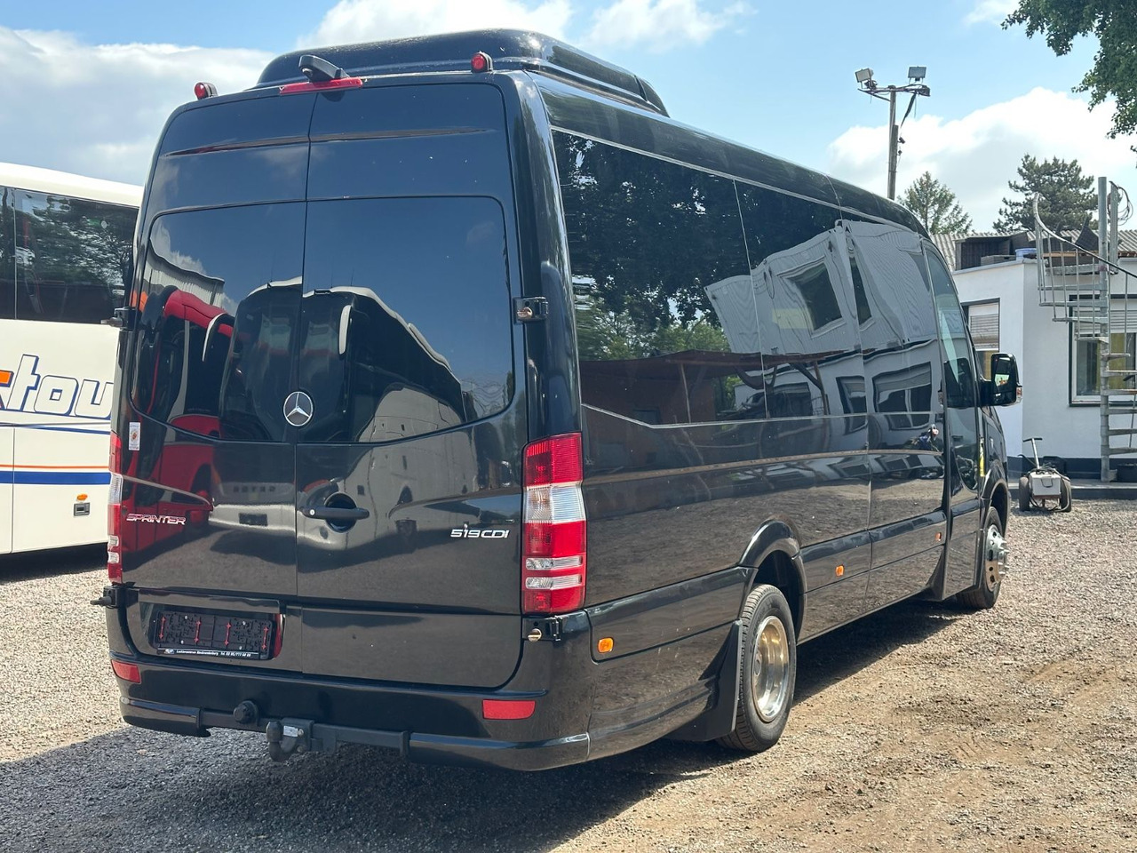 Mercedes-Benz Sprinter 519 CDi (Euro 6*VIP*Reise*wenig Km) - Minibús, Furgoneta de pasajeros: foto 2 Mercedes-Benz Sprinter 519 CDi (Euro 6*VIP*Reise*wenig Km) - Minibús, Furgoneta de pasajeros: foto 2